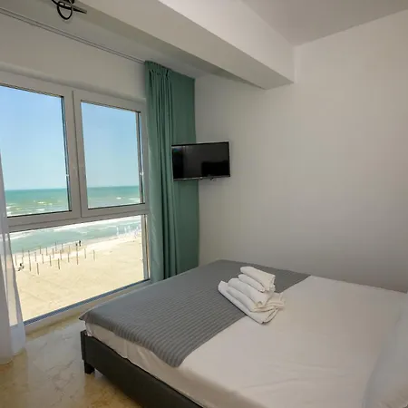 Azzurro Beachfront - Prima Linie La Mare *