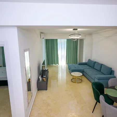 Azzurro Beachfront - Prima Linie La Mare דירה Năvodari