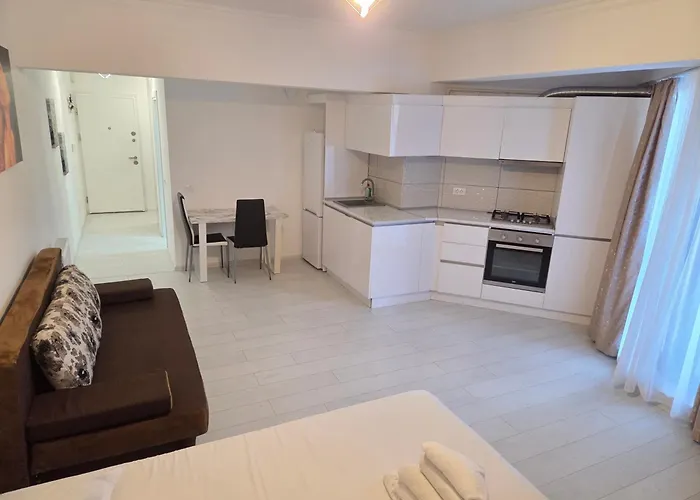 C&y Metropol Διαμέρισμα