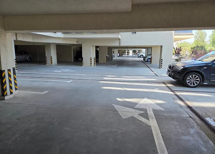 C&y Metropol Διαμέρισμα *