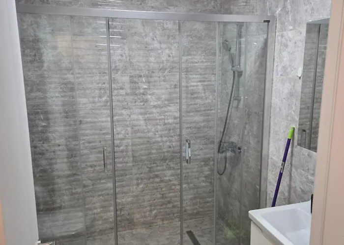 C&y Metropol Apartment Mamaia